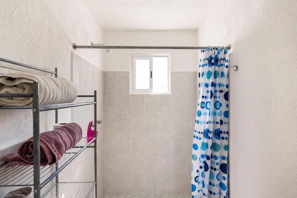 Micro Studio Perfect For Backpackers, Couples, 3 Min Drive To Playa El Nino Cancun Exterior photo